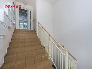 Pronájem bytu 1+kk, Praha - Kunratice, Velké Kunratické, 34 m2
