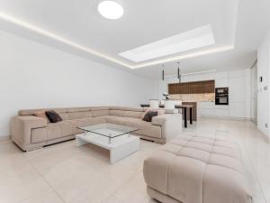 Prodej rodinného domu, Hodějice, 265 m2