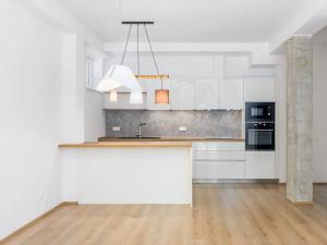 Prodej bytu 3+kk, Hluboká nad Vltavou, U Parku, 82 m2