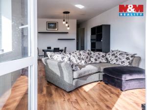 Prodej bytu 3+kk, Praha - Řeporyje, Dělená, 80 m2