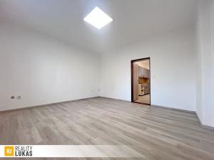 Pronájem bytu 1+1, Ostrava, 28. října, 47 m2