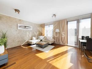 Prodej bytu 2+kk, Praha - Podolí, Dvorecká, 63 m2