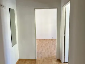 Pronájem bytu 1+1, Děčín, Nám. Svobody, 30 m2