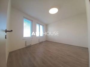 Pronájem bytu 2+kk, Praha - Vysočany, Čerpadlová, 59 m2