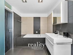 Prodej bytu 4+kk, Znojmo, Aninská, 100 m2