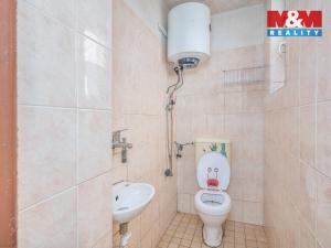 Prodej rodinného domu, Krakovany, 780 m2