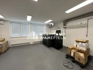 Prodej výrobních prostor, Ondřejov, Družstevní, 2800 m2