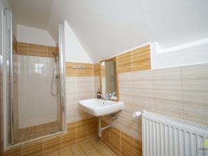 Prodej rodinného domu, Bouzov - Podolí, 164 m2