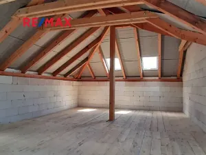 Prodej obchodního prostoru, Tišice, Jarní, 177 m2