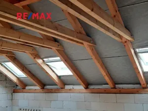 Prodej obchodního prostoru, Tišice, Jarní, 177 m2