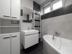 Prodej bytu 2+kk, Holýšov, Belgická, 45 m2