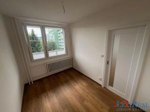 Pronájem bytu 2+kk, Praha - Motol, Hennerova, 32 m2