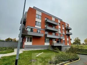 Pronájem garážového stání, Praha - Zličín, Sazovická, 15 m2