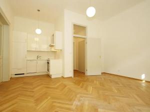 Pronájem bytu 2+kk, Praha - Vinohrady, Balbínova, 68 m2