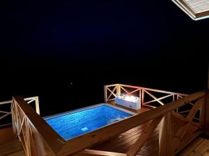 Prodej rodinného domu, Coxen Hole, Roatán, Honduras, 238 m2