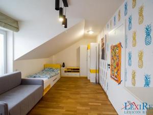 Prodej rodinného domu, Tursko, Jezdecká, 164 m2