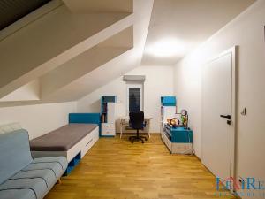 Prodej rodinného domu, Tursko, Jezdecká, 164 m2