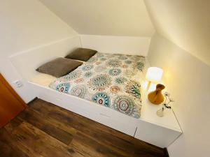 Pronájem bytu 1+kk, Jihlava, Kosmákova, 30 m2