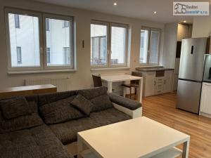Pronájem bytu 2+kk, Brno, Šafaříkova, 65 m2