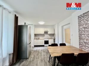 Prodej bytu 3+1, Bečváry, 71 m2