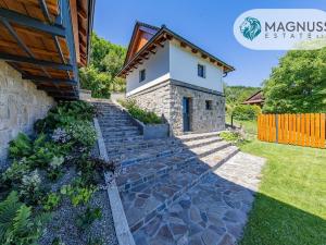 Prodej rodinného domu, Dolní Lomná, 259 m2