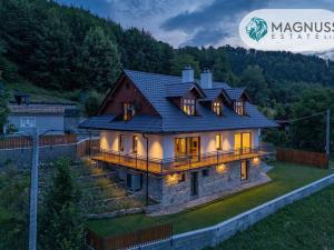 Prodej rodinného domu, Dolní Lomná, 259 m2