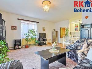 Prodej vícegeneračního domu, Chrášťany, 218 m2