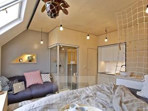 Pronájem bytu 1+kk, Praha - Bubeneč, Zelená, 16 m2