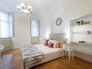 Pronájem bytu 2+kk, Praha - Staré Město, Náprstkova, 38 m2