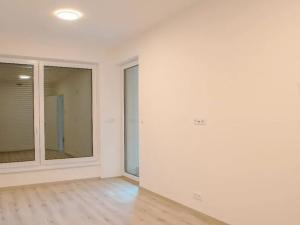 Pronájem bytu 2+kk, Praha - Vysočany, Poděbradská, 59 m2