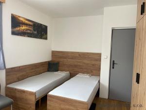 Pronájem bytu 1+kk, Roztoky, 15 m2
