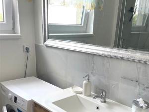 Pronájem bytu 1+kk, Roztoky, 15 m2