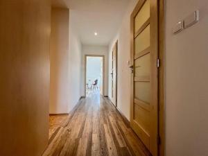 Pronájem bytu 3+kk, Praha, Podnádražní, 60 m2