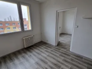 Pronájem bytu 1+1, Chomutov, Dřínovská, 37 m2