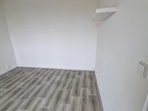 Pronájem bytu 1+1, Chomutov, Dřínovská, 37 m2
