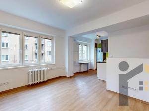 Pronájem bytu 2+kk, Praha - Vršovice, Oblouková, 50 m2