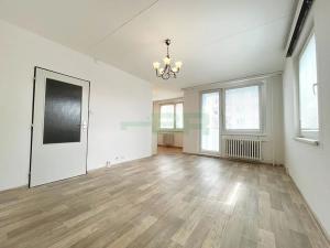 Pronájem bytu 1+1, Praha - Černý Most, Ronešova, 38 m2