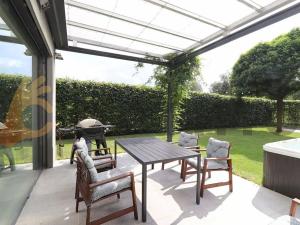 Prodej rodinného domu, Praha - Dolní Chabry, Počeradská, 332 m2