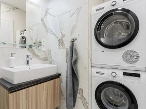 Pronájem bytu 1+kk, Praha, Na dračkách, 30 m2