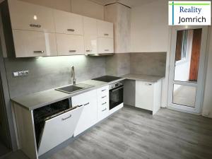 Pronájem bytu 3+1, Liberec, Borový vrch, 70 m2