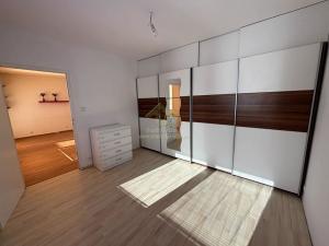 Prodej bytu 3+1, Plzeň, Brněnská, 82 m2