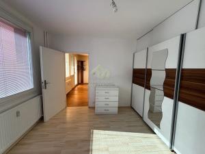 Prodej bytu 3+1, Plzeň, Brněnská, 82 m2