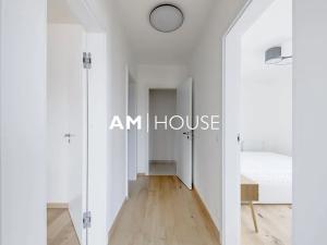 Pronájem bytu 3+kk, Praha - Karlín, Pernerova, 90 m2