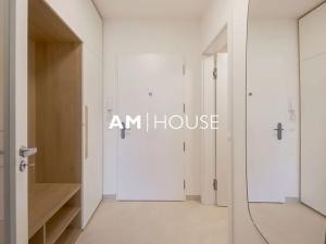 Pronájem bytu 3+kk, Praha - Karlín, Pernerova, 90 m2