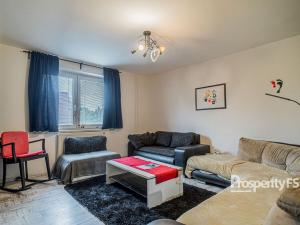 Prodej rodinného domu, Hrádek, 200 m2