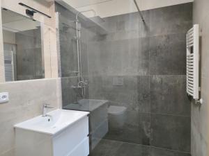 Prodej bytu 2+kk, Praha - Libeň, Nad Okrouhlíkem, 112 m2