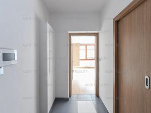 Pronájem bytu 3+kk, Praha - Břevnov, Za Strahovem, 56 m2