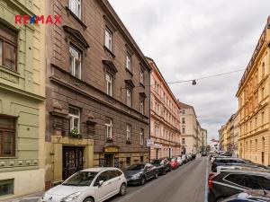 Pronájem bytu 1+1, Praha - Smíchov, Staropramenná, 40 m2