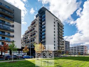 Prodej bytu 2+kk, Praha - Strašnice, Zvěřinova, 58 m2