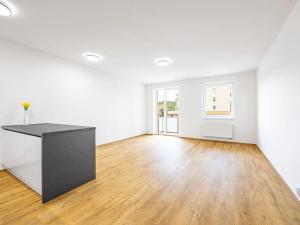 Prodej bytu 3+kk, Praha - Hostivař, náměstí Přátelství, 89 m2